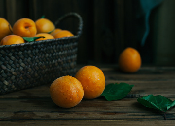 家乡的杏子甜了 甜杏