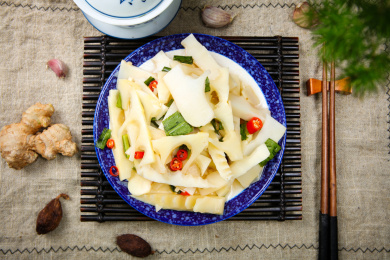 凉拌笋片 脆笋 鲜笋