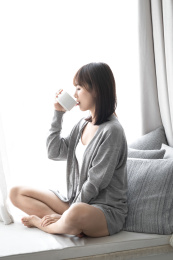 中国年轻女生居家人像