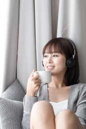 中国年轻女生居家人像