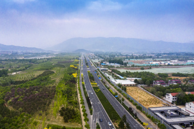 航拍北京昌平南环大桥春季风光