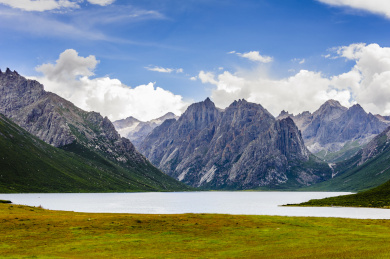 中国青海果洛年保玉则