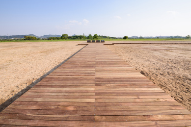 中国浙江杭州良渚古城遗址公园莫角山宫殿区