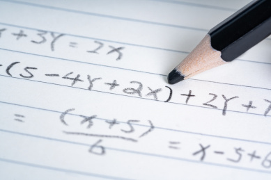 笔记本解数学题教育概念