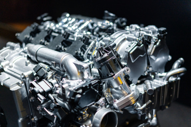 汽车内部发动机