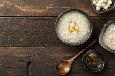 中国传统美食桂花酒酿小元宵