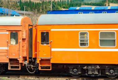 橙色列车车厢 火车