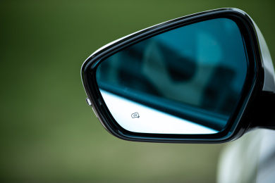 汽车后视镜特写 汽车