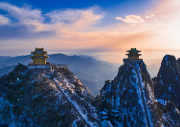 河南洛阳老君山金殿