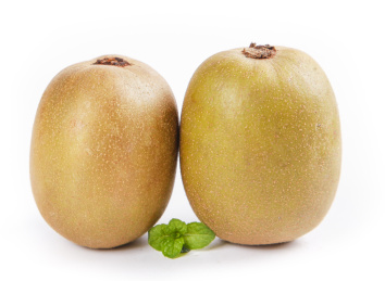 白底上放着一堆新鲜猕猴桃