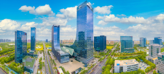中国江苏省苏州市金鸡湖湖东CBD城市风光