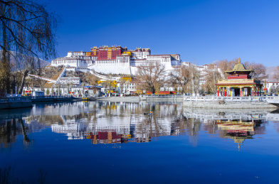 中国西藏拉萨布达拉宫广场公园湖泊_站酷海洛_正版图片_视频_字体