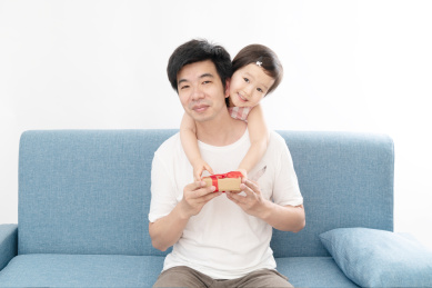 父亲节快乐，爸爸和女儿