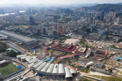 航拍珠海拱北口岸城市天际线