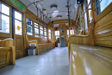 中国大连有轨电车车厢内部_站酷海洛_正版图片_视频_字体_音乐素材交