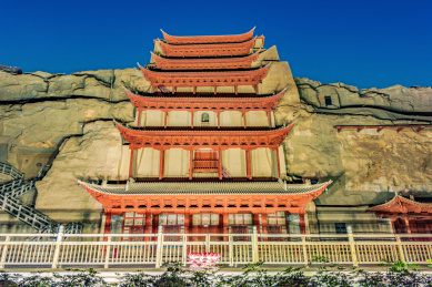 中国甘肃酒泉敦煌莫高窟九层楼夜景全景