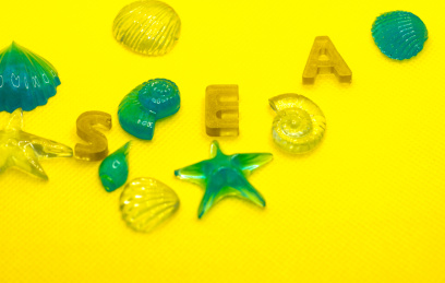 英文字母SEA和海滩元素拍摄