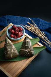 中国传统节日端午节的粽子和原料