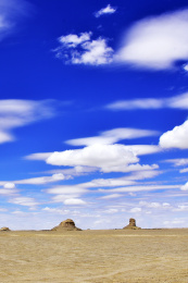 中国青海大柴旦镇乌素特水上雅丹地质公园