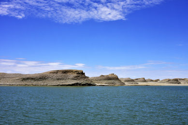 中国青海省大柴旦镇乌素特水上雅丹地质公园