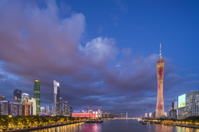 广州塔与珠江新城CBD夜景
