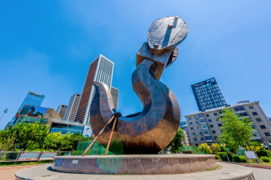 中国辽宁沈阳铁西广场雕塑