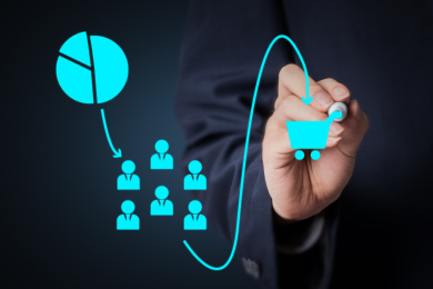 商务人士分析客户购买