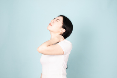 一名年轻的女生