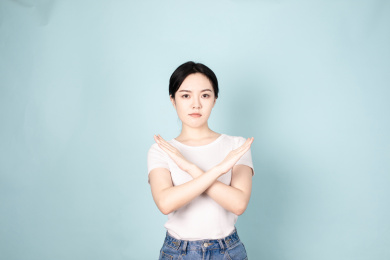 一名年轻的女生