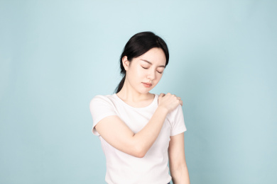 一名年轻的女生