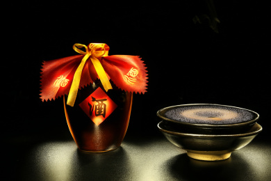 白酒倒酒粮食酒高粱酒