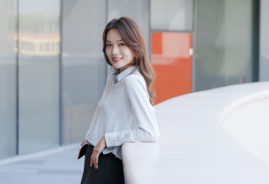 自信的商务女士