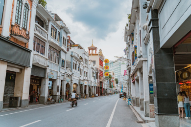 中国广东广州恩宁路街景