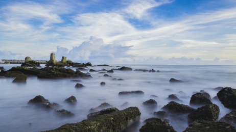 中国广东惠来县澳角村码头夏日海景