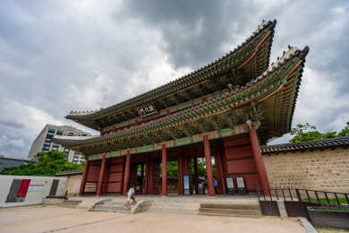韩国首尔昌德宫正门敦化门