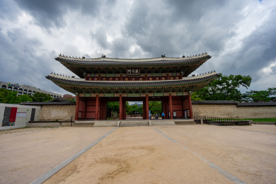 韩国首尔昌德宫正门敦化门