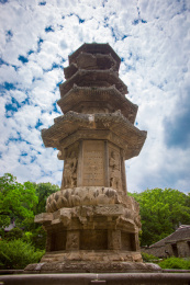 中国江苏南京栖霞山栖霞寺舍利塔风光