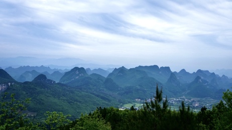 桂林尧山山顶图片