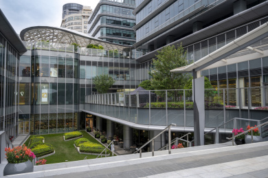 上海徐家汇商业购物中心下沉式广场