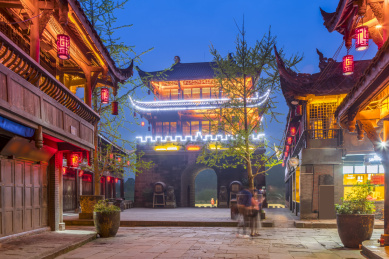 黄龙溪古镇景区夜景