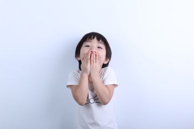 中国女宝宝惊喜大笑