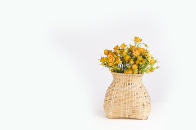 花篮里的多头玫瑰