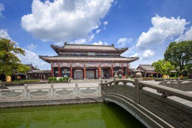 中国东莞粤晖园岭南古建筑园林风光