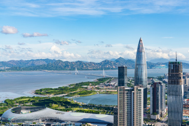 中国深圳前海现代都市天际线风光