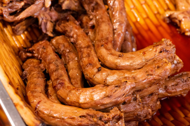 诱人的川卤现捞麻辣熟食店铺实拍