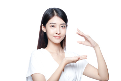 一个年轻漂亮的中国女性半身肖像