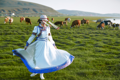 草原上的蒙古人图片图片