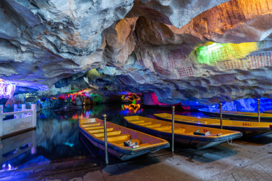 肇庆七星岩石室洞内景观