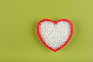 大米组成的心形，节约粮食杜绝浪费创意图片