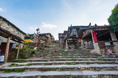 广东清远连南县千年瑶寨午后晴天风光